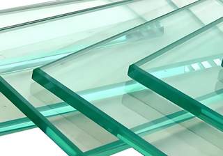 2025年一季度我国平板玻璃产量约为23413.9万重量箱 同比下降6.4% 其中河北省产量占比14.1%