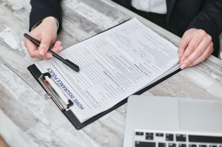 我国团体保险整体市场规模较小 但行业需求增长迅速且产品体系逐渐丰富