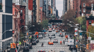 2025年3月我国城镇调查失业率为5.2% 本地户籍劳动力调查失业率为5.3%