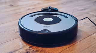 我国及部分省市清洁电器行业相关政策：加快推广智能家电产品