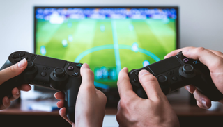 我国电子游戏行业：小程序游戏带来新增量 腾讯、网易等巨头占据较大市场份额