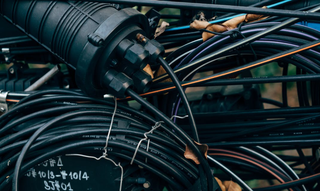 我国电线电缆行业市场较为分散 企业竞争激烈 宝胜股份、亨通光电处第一梯队